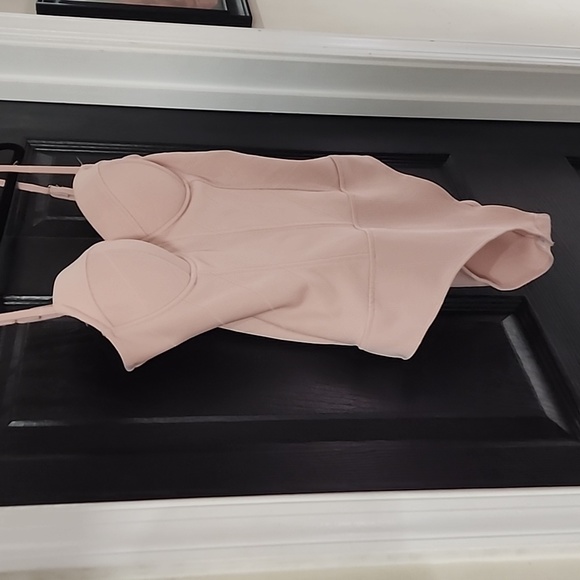 Top - Picture 2 of 8